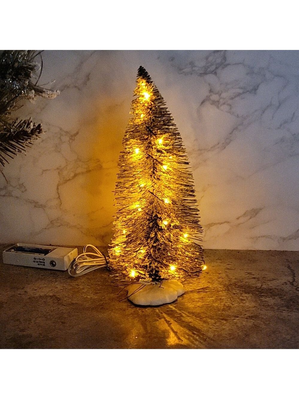 vintage o'well bottle brush lighted christmas tree - Picture 9 of 13